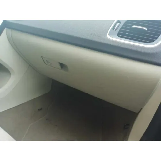 Guantera para Volvo V60 Kombi