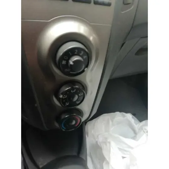 Mando Calefaccion / Aire Acondicionado para Toyota Yaris