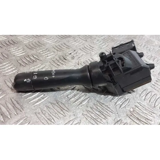 Mando Limpia para Toyota Yaris