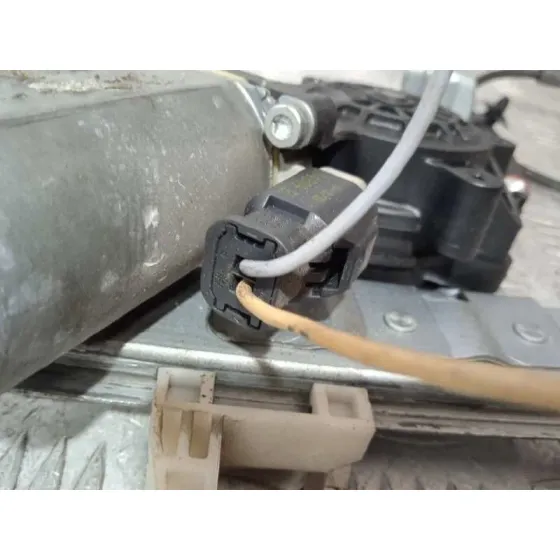 Elevalunas Delantero Izquierdo para Peugeot 206+