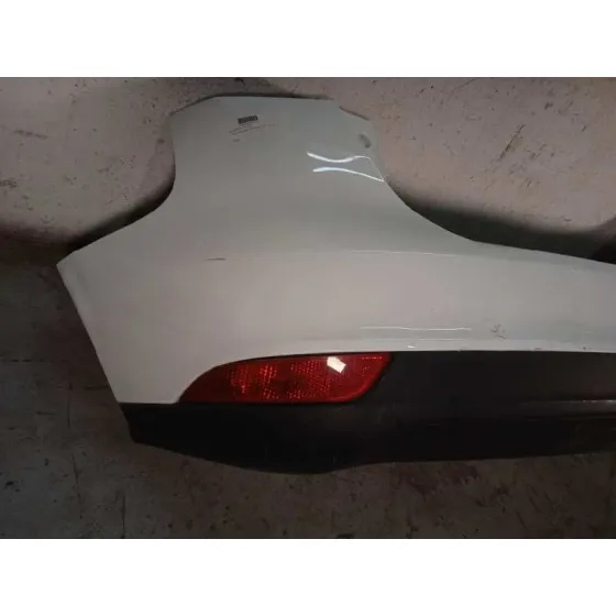 Paragolpes Trasero para Ford Focus Lim.