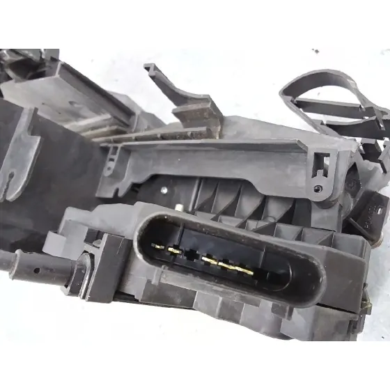 Cerradura Puerta Delantera Izquierda para Ford Focus Lim.