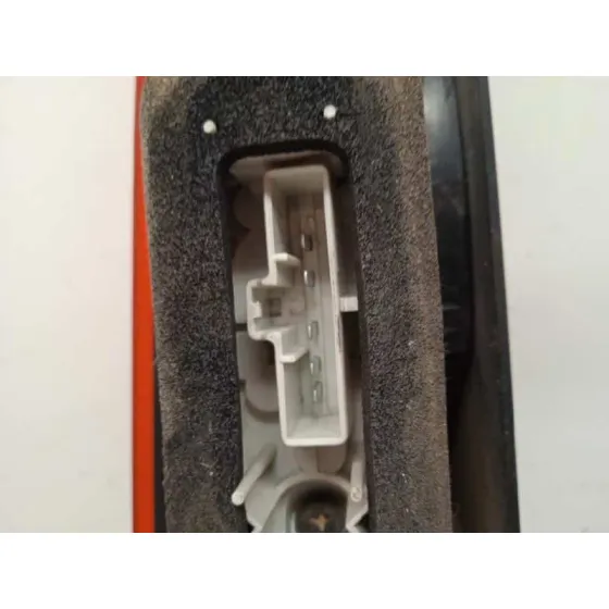 Piloto Trasero Derecho para Ford Focus Sportbreak (Cap)