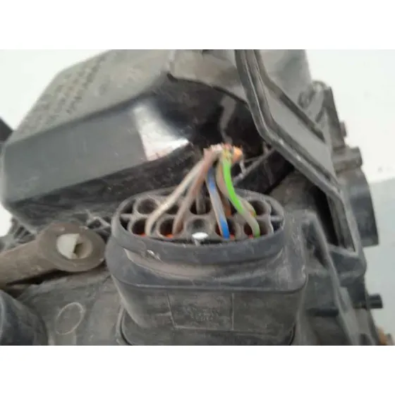 Faro Izquierdo para Ford Focus Sportbreak (Cap)