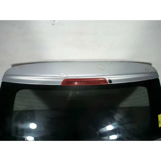 Porton Trasero para Kia Carnival