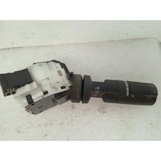 Mando Limpia para Nissan Navara Pick-Up (D40M)