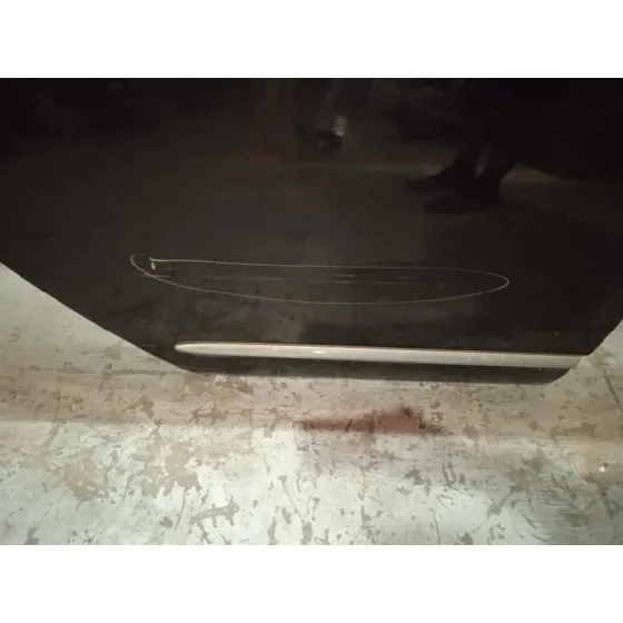 Puerta Trasera Derecha para Kia Carens (Un)