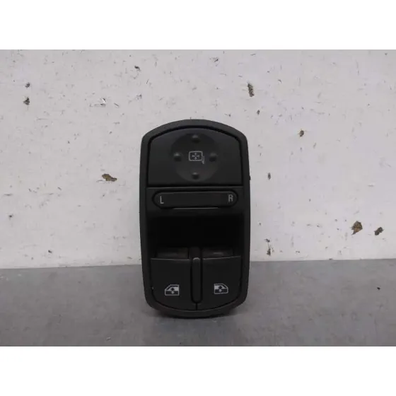 Mando Elevalunas Delantero Izquierdo para Opel Corsa D