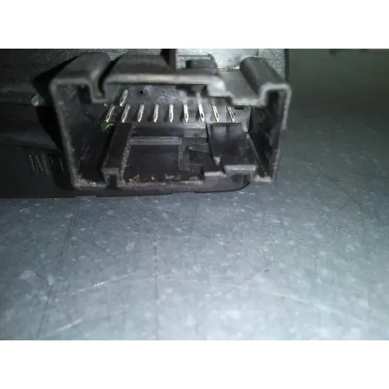 Mando Elevalunas Delantero Izquierdo para Opel Corsa D