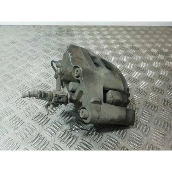Pinza Freno Delantera Izquierda para Audi A6 Berlina (4F2)