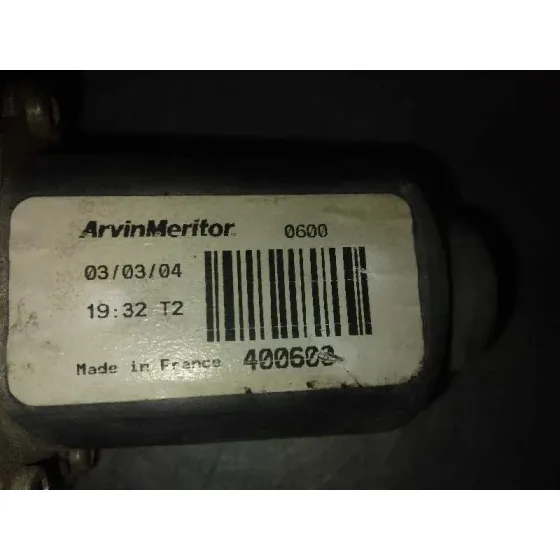 Elevalunas Trasero Derecho para Nissan Almera Tino (V10M)