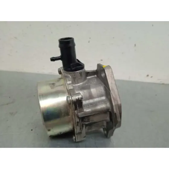 Depresor Freno / Bomba Vacio para Nissan Kubistar (X76)