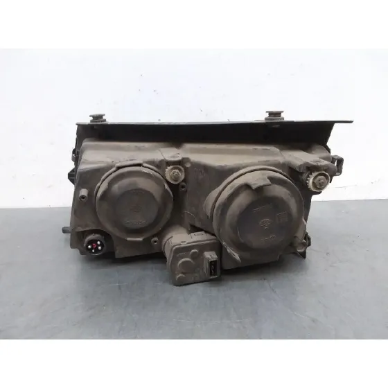 Faro Derecho para Volkswagen Passat Berlina (3B2)