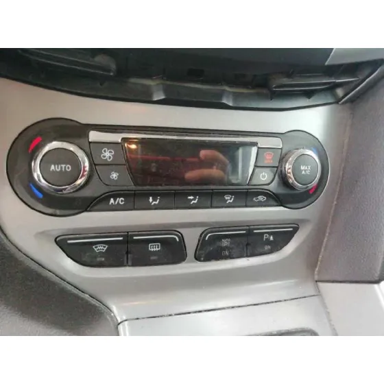 Mando Climatizador para Ford Focus Lim. (Cb8)