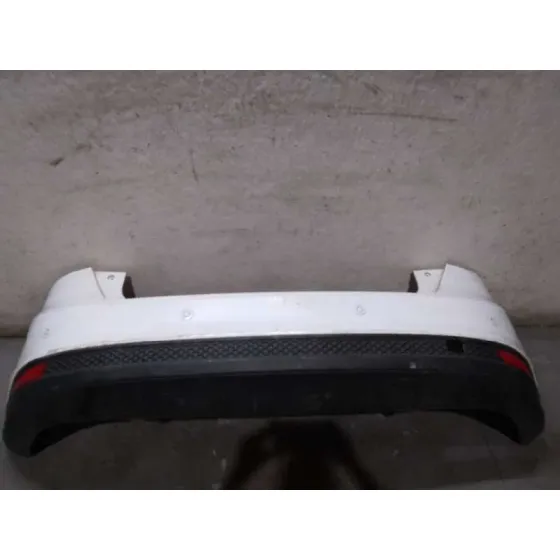 Paragolpes Trasero para Ford Focus Lim. (Cb8)