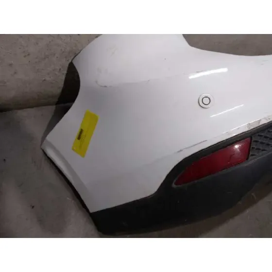Paragolpes Trasero para Ford Focus Lim. (Cb8)