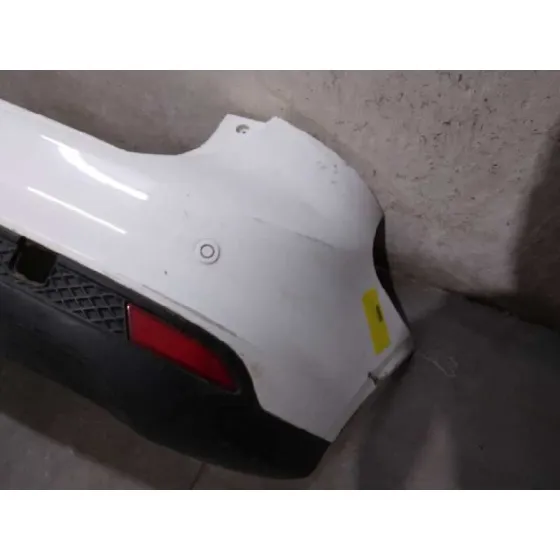 Paragolpes Trasero para Ford Focus Lim. (Cb8)