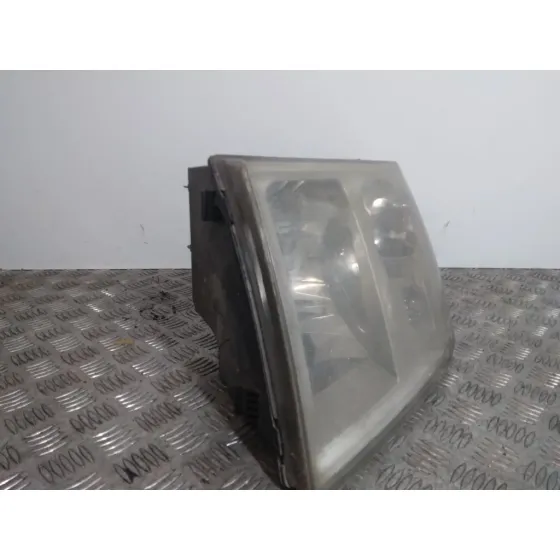 Faro Derecho para Ford Transit Caja Cerrada '06