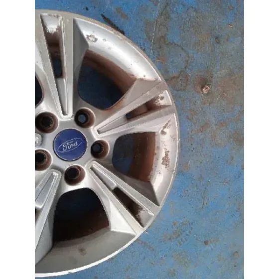 Llanta para Ford Focus Lim. (Cb8)