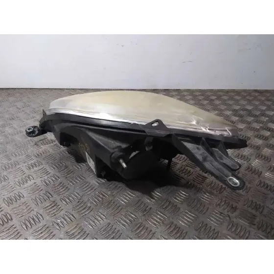 Faro Derecho para Fiat Qubo (300)