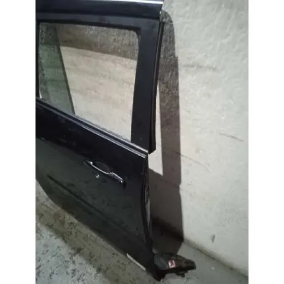 Puerta Trasera Derecha para Mazda 5 Berl. (Cr)