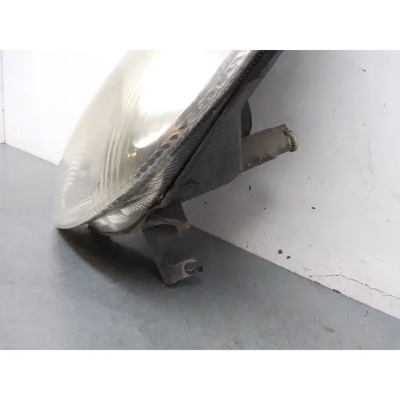 Faro Izquierdo para Citroën Xsara Picasso