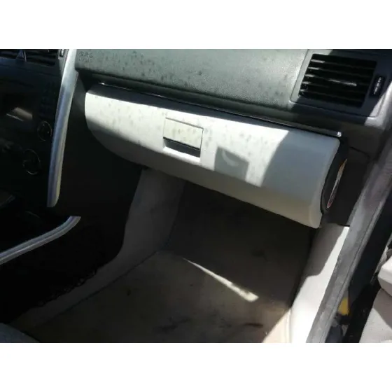 Guantera para Mercedes-Benz Clase B (W245)