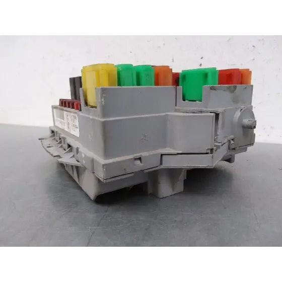 Caja Reles / Fusibles para Fiat Bravo (198)