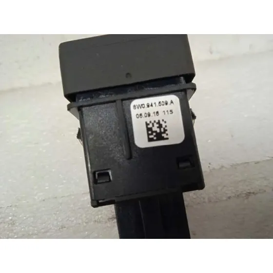 Warning para Audi A4 Berlina (8W2)