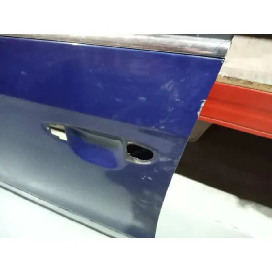 Puerta Delantera Izquierda para Volkswagen Passat Berlina (3C2)