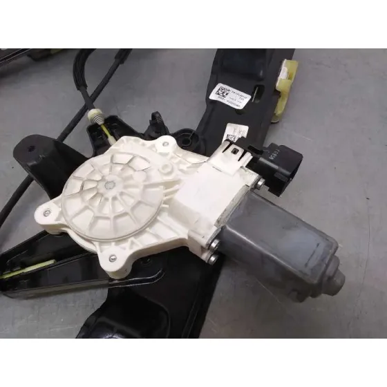 Elevalunas Delantero Derecho para Ford Focus Lim.