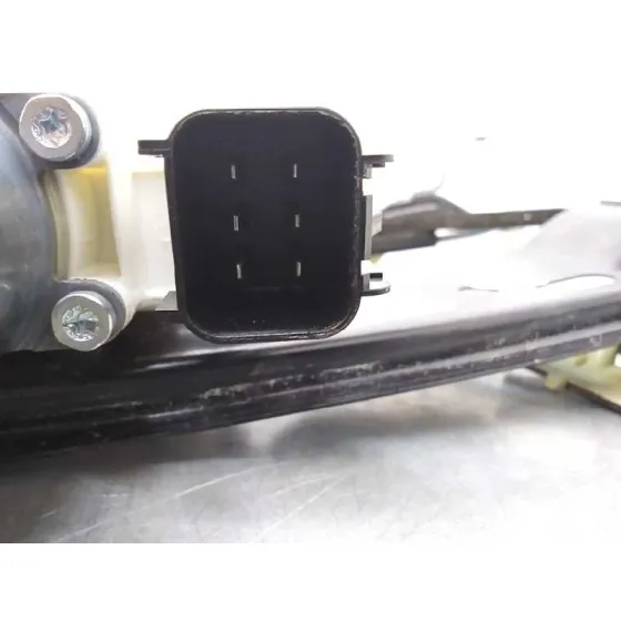 Elevalunas Delantero Derecho para Ford Focus Lim.