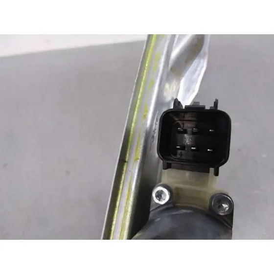 Elevalunas Trasero Derecho para Ford Focus Lim.
