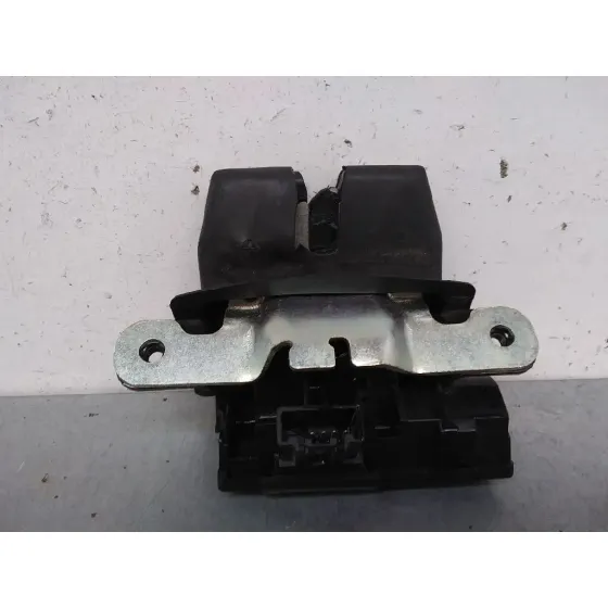 Cerradura Maletero / Porton para Ford Fiesta (Ccn)