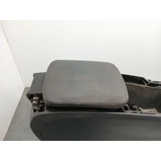 Apoyabrazos Central para Volvo C30