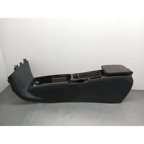 Apoyabrazos Central para Volvo C30