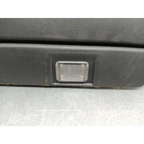 Guantera para Volvo C30