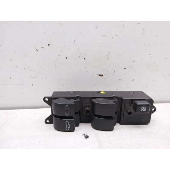 Mando Elevalunas Delantero Izquierdo para Mitsubishi Colt Cabrio Czc