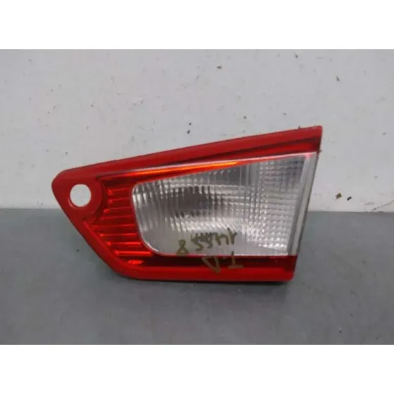 Piloto Trasero Derecho Interior para Mitsubishi Colt Cabrio Czc