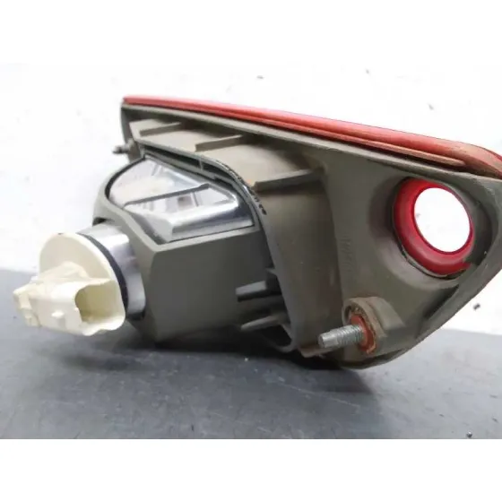 Piloto Trasero Derecho Interior para Mitsubishi Colt Cabrio Czc