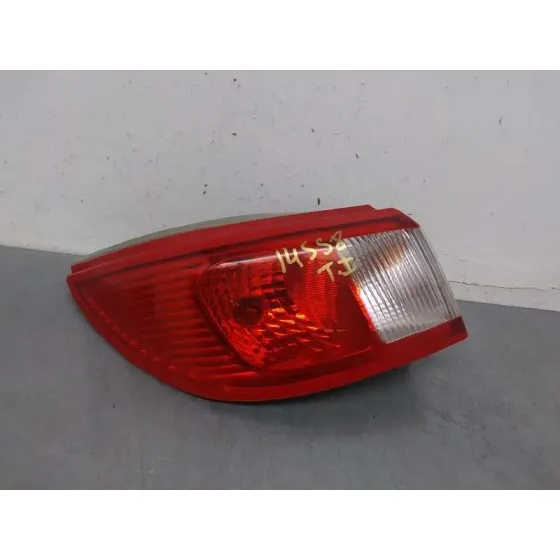 Piloto Trasero Izquierdo para Mitsubishi Colt Cabrio Czc