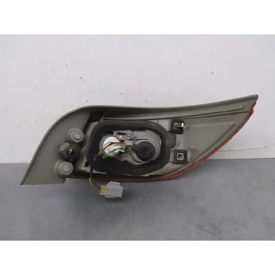 Piloto Trasero Izquierdo para Mitsubishi Colt Cabrio Czc