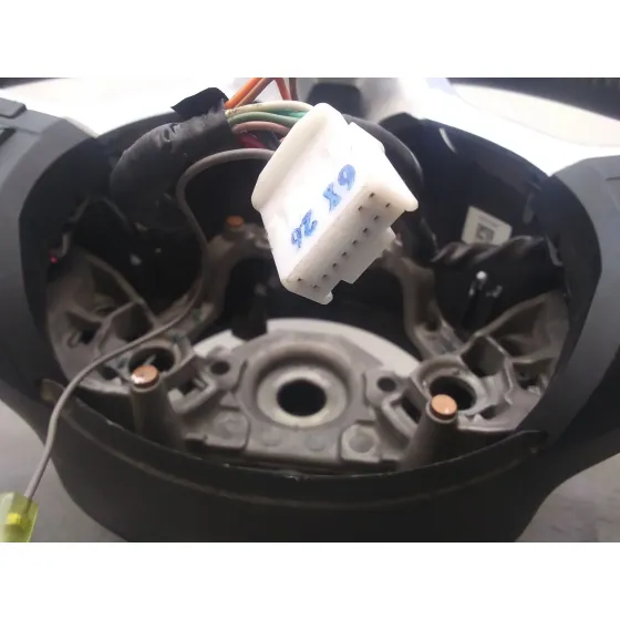 Volante para Nissan Micra V (K14)
