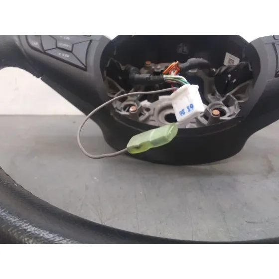 Volante para Nissan Micra V (K14)