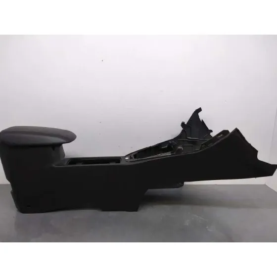 Apoyabrazos Central para Ford Focus Lim.