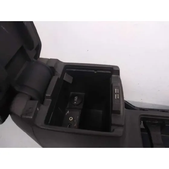 Apoyabrazos Central para Ford Focus Lim.