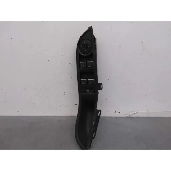 Mando Elevalunas Delantero Izquierdo para Ford Focus Lim.