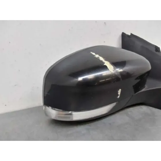 Retrovisor Derecho para Ford Focus Lim.