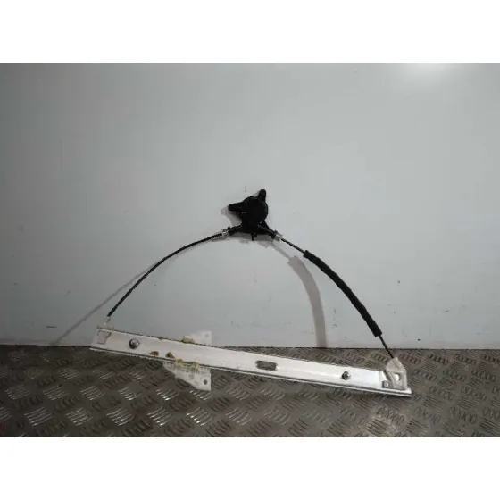 Elevalunas Delantero Derecho para Mazda 5 Berl. (Cr)