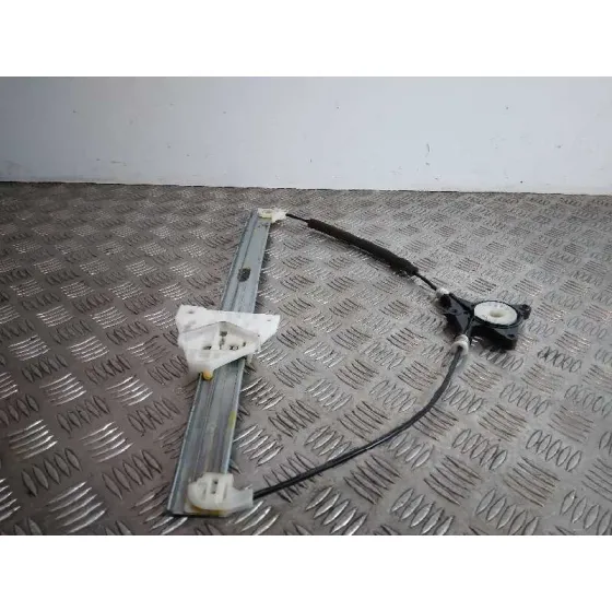 Elevalunas Delantero Derecho para Mazda 5 Berl. (Cr)